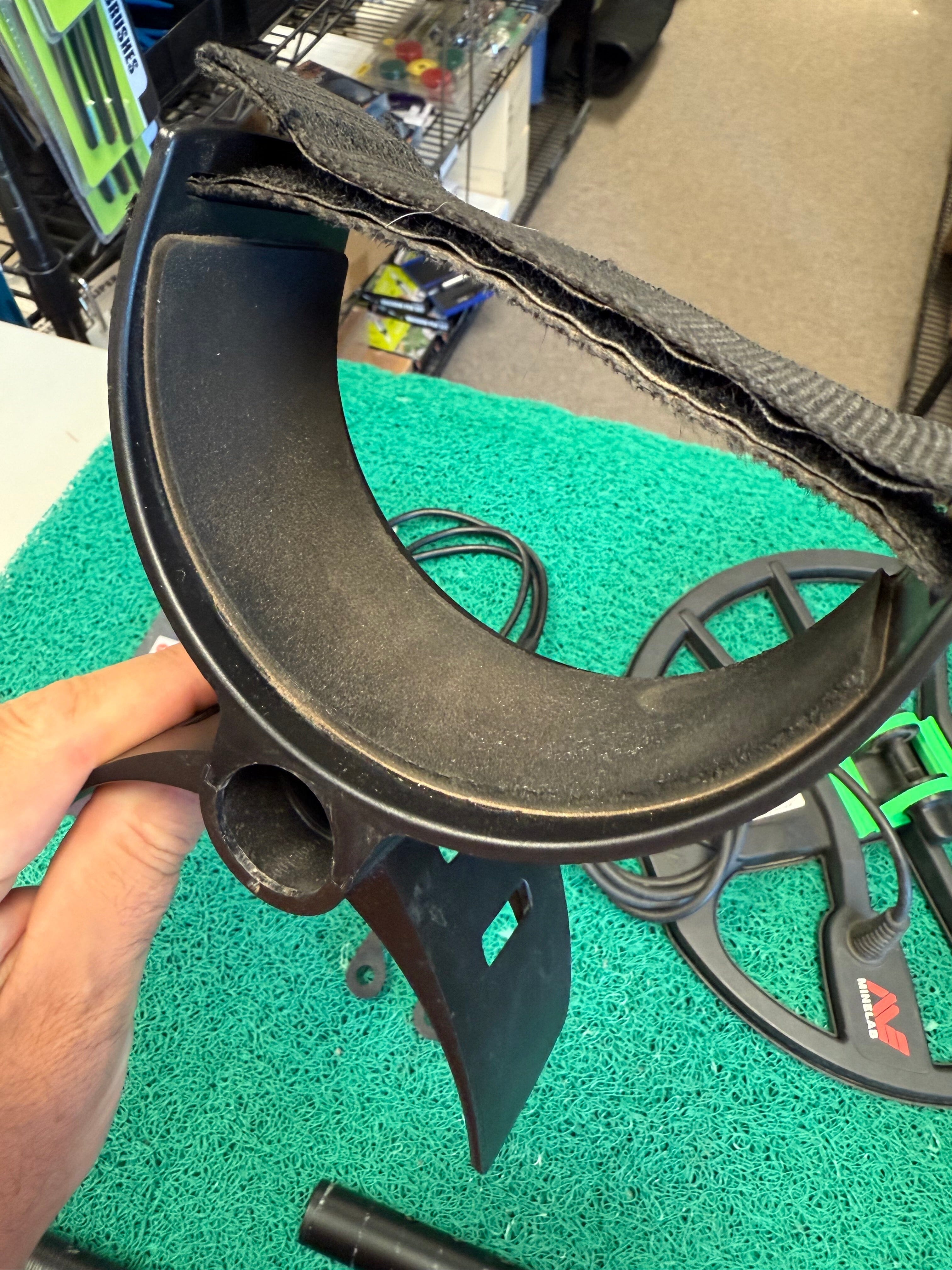 Used/Trade Minelab Equinox 800 Waterproof Metal Detector With Wireless Headphones