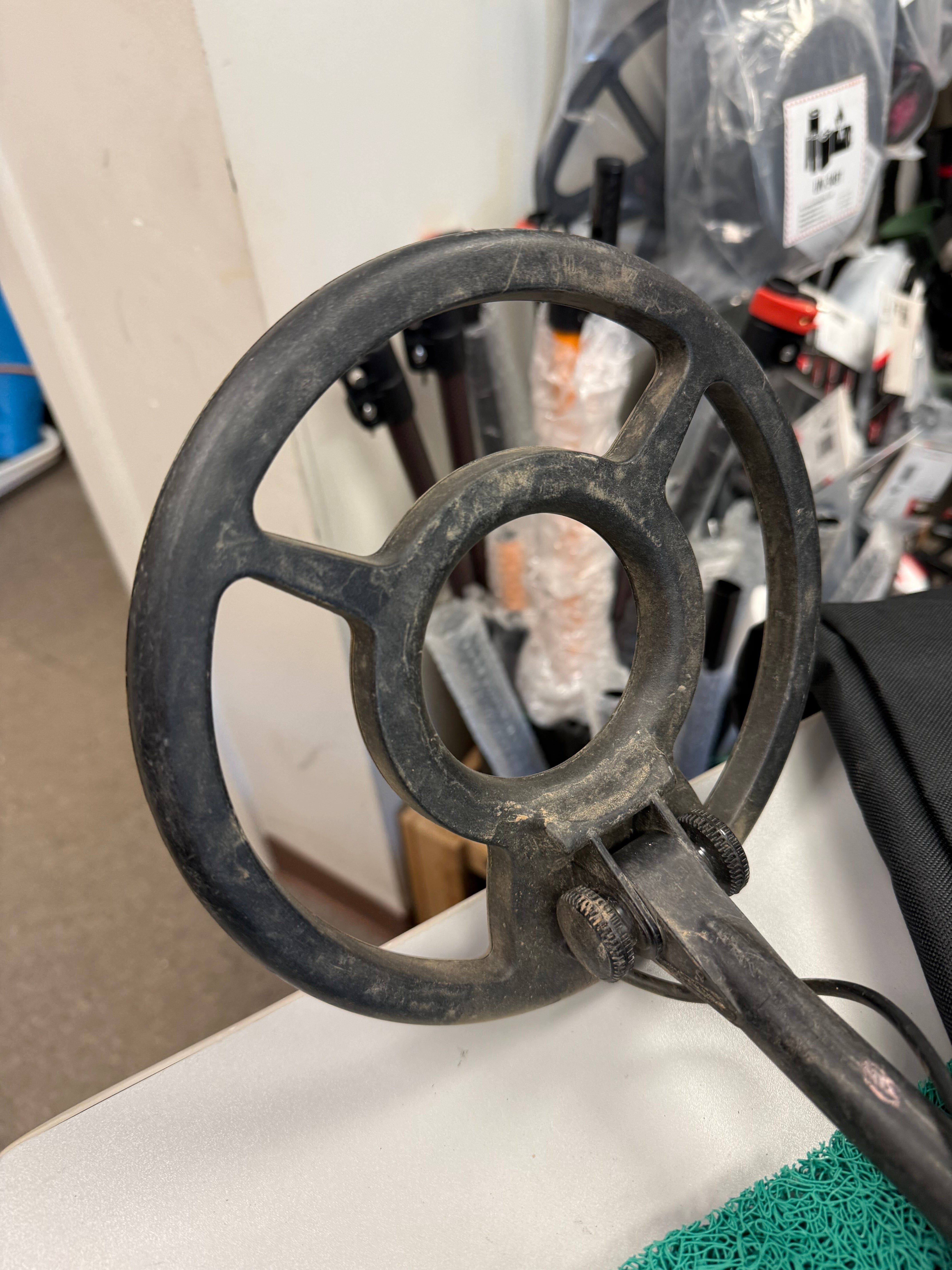 Bounty Hunter Lone Star Pro Metal Detector with Pointer – Used