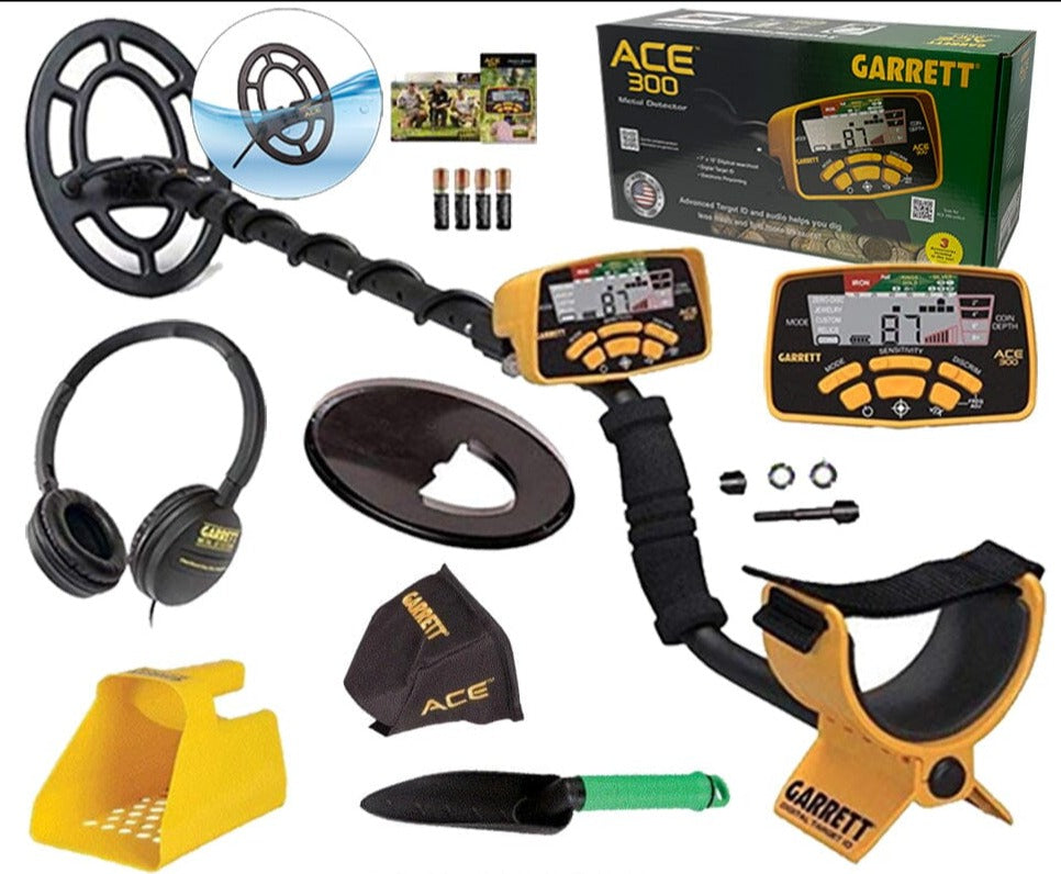 Garrett Ace 300 Metal Detector with Garrett Treasure Digger & Plastic Sand Scoop
