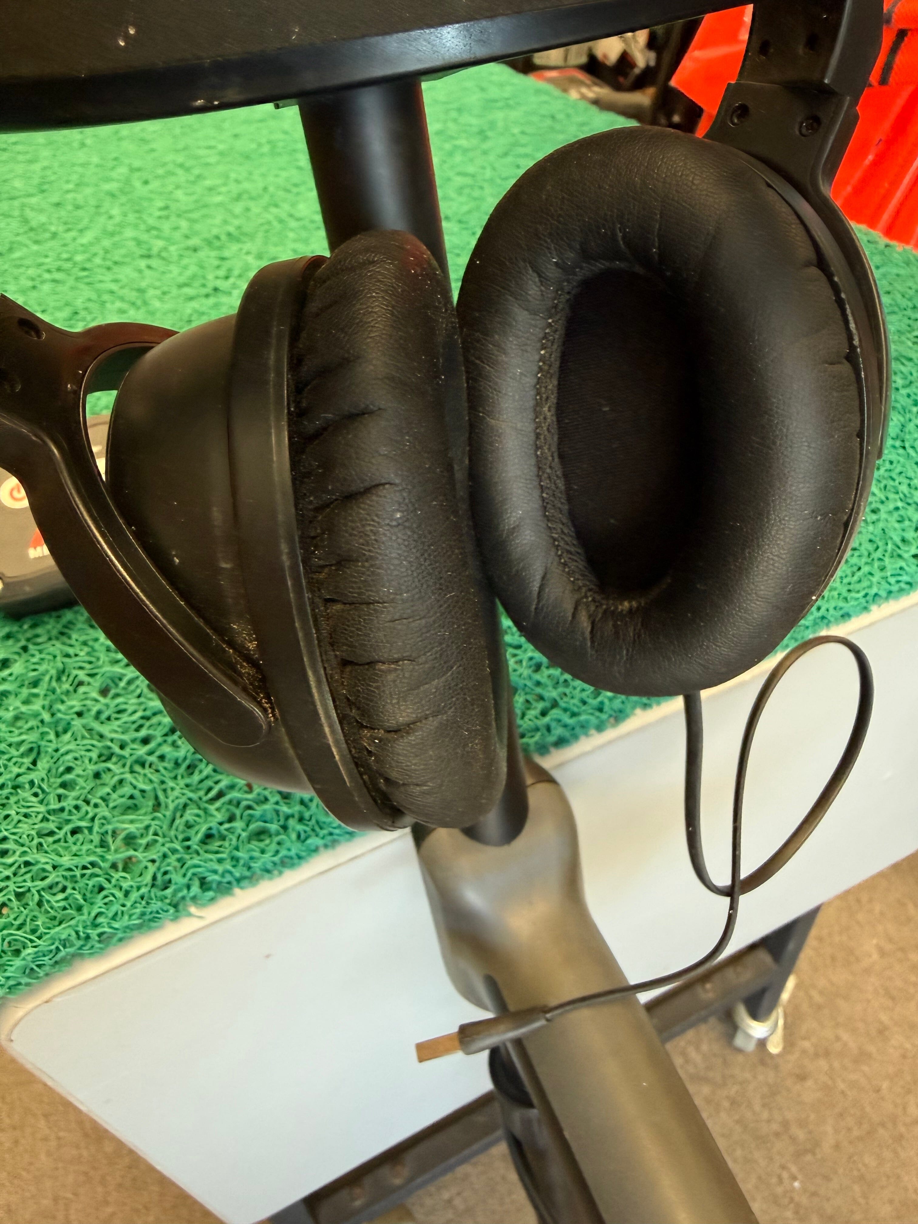 Used/Trade Minelab Equinox 800 Waterproof Metal Detector With Wireless Headphones