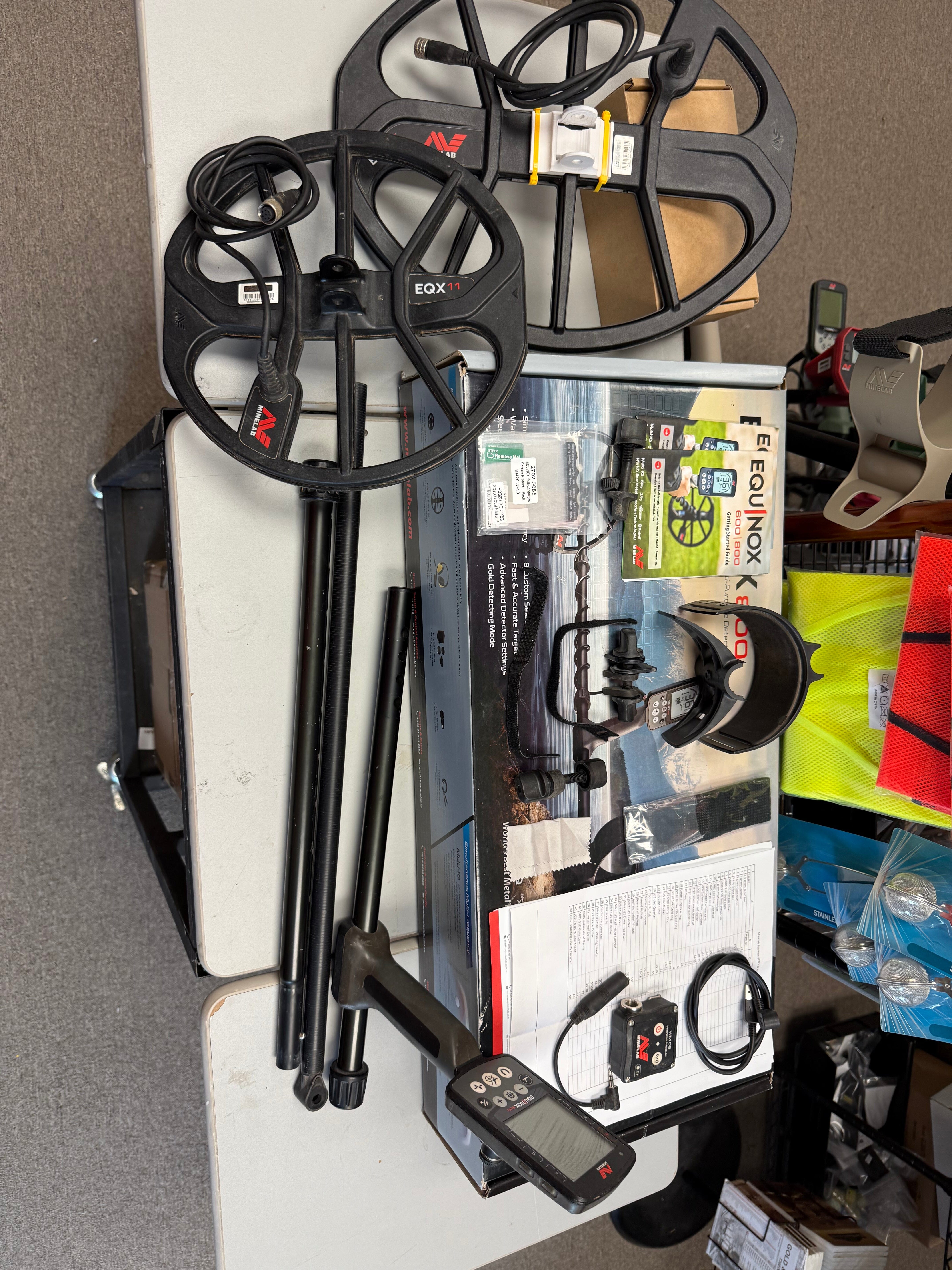 Used Minelab Equinox 800 Metal Detector – Includes 11" & 15" Coils (Repaired), No Warranty