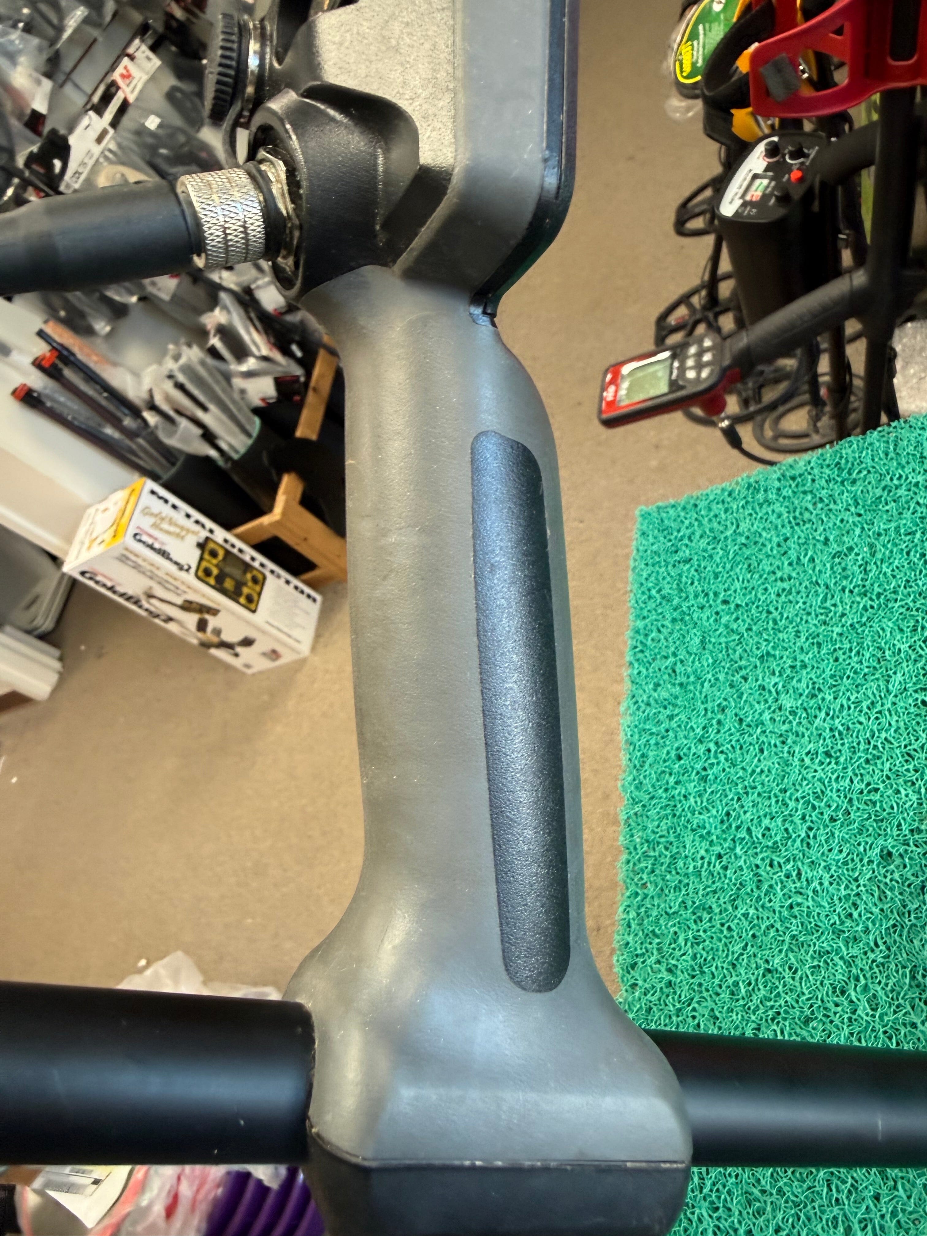 Used/Trade Minelab Equinox 800 Waterproof Metal Detector With Wireless Headphones