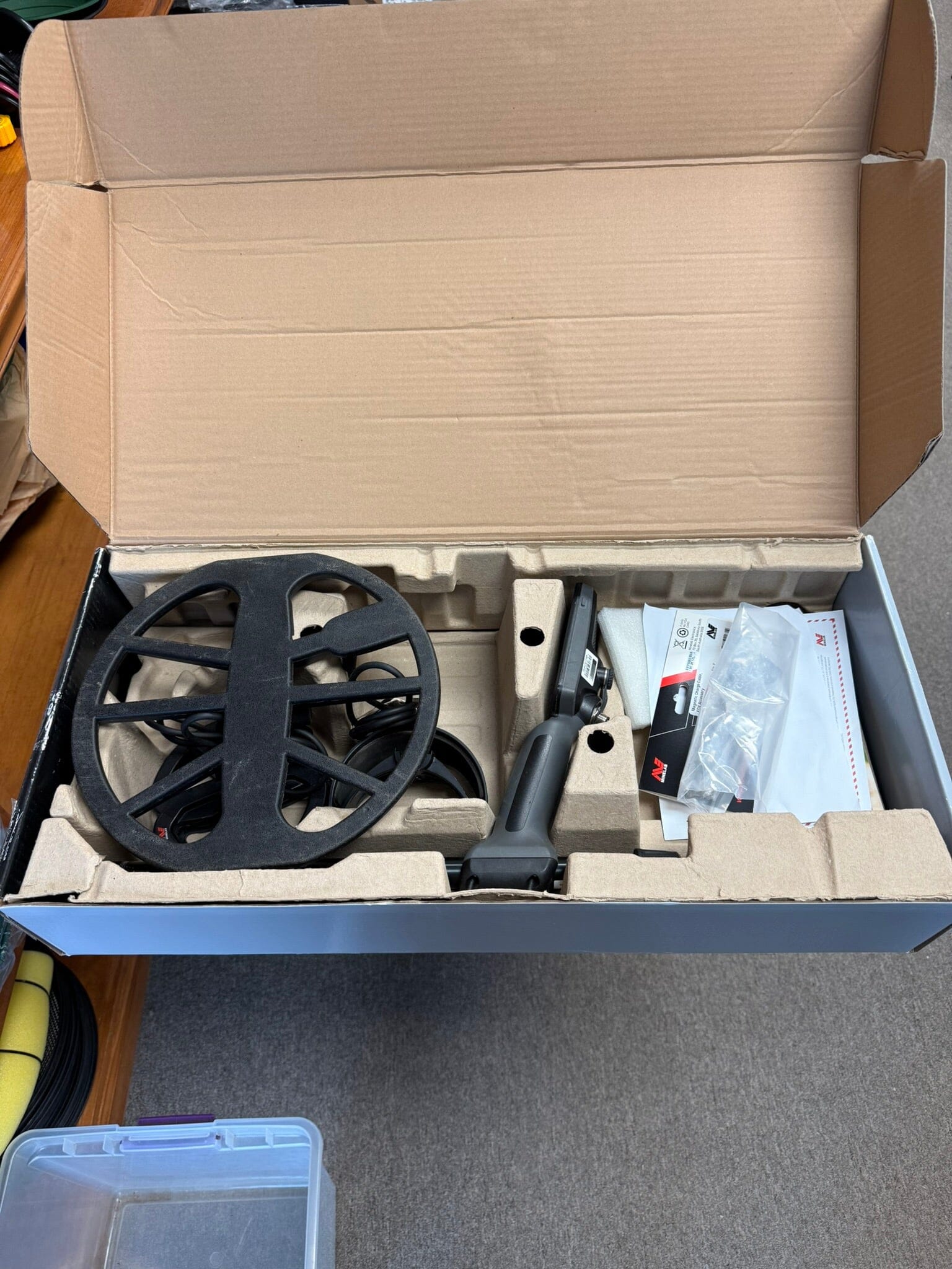 Used Minelab EQUINOX 600 Metal Detector w/ Extra 6" Smart Coil