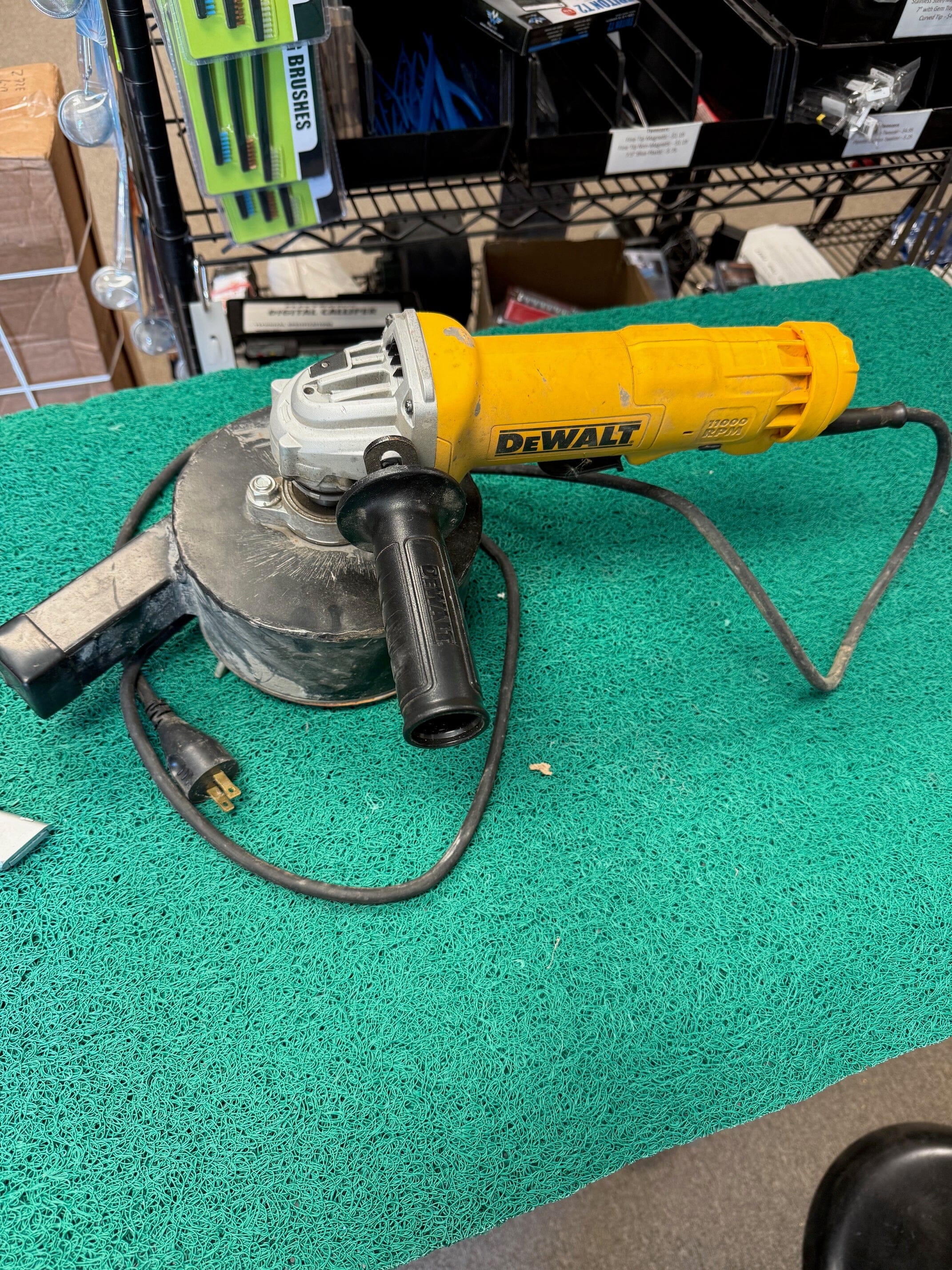 Manual vs Powered Heavy Duty Digging Tools: When To Choose Each