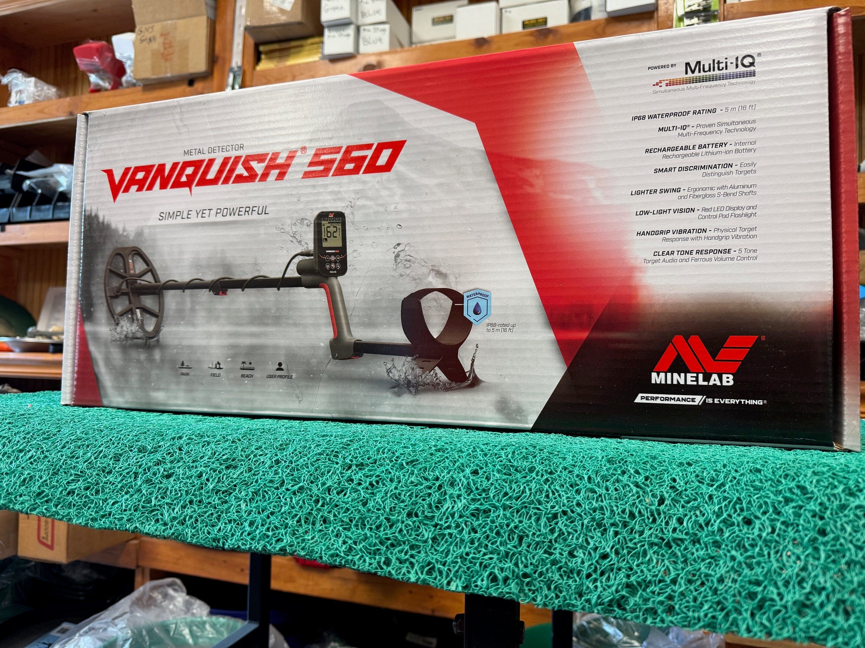 Minelab VANQUISH 560 PRO‑PACK — V12X + V8X Coils, ML60 Wireless