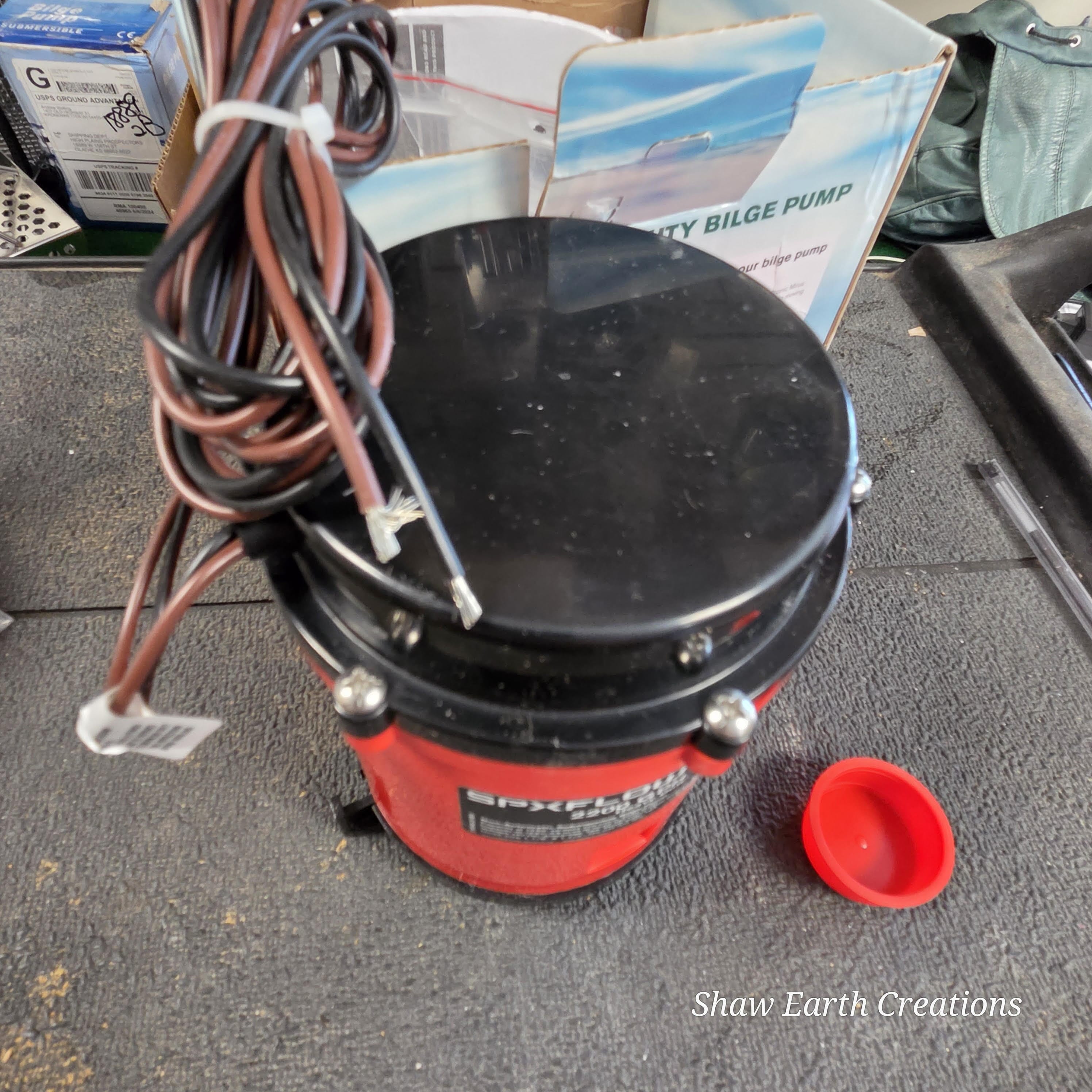 ***REDUCED PRICE, USED*** Johnson 2200 GPH 12 Volt PUMP