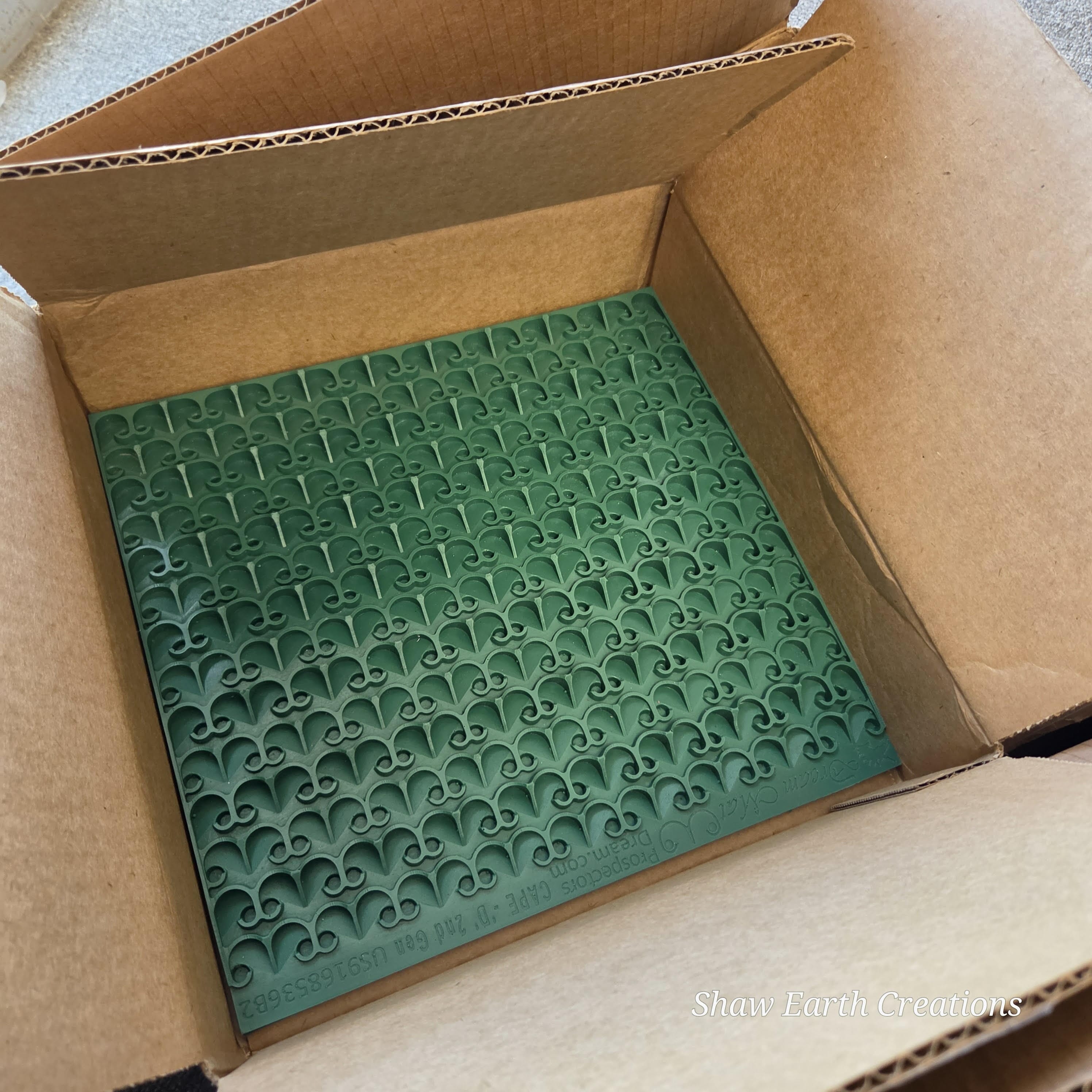 ***REDUCED PRICE, OPENED BOX***  Cape "D" Gold Cube Mat