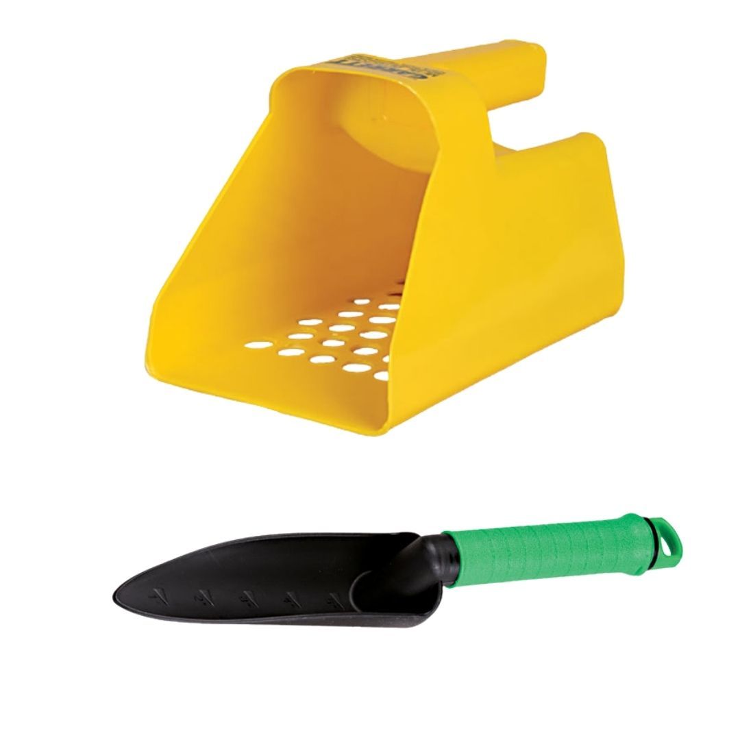 Garrett Ace 300 Metal Detector with Garrett Treasure Digger & Plastic Sand Scoop