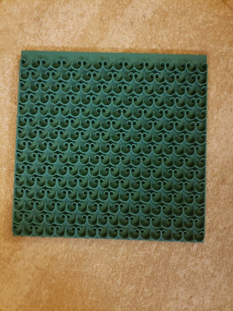 Cape "D" Gold Cube Mat